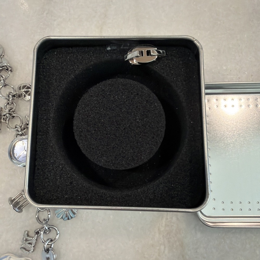 Fossil UNC Charm Bracelet Watch Tar Heels NWT - Picture 12 of 14